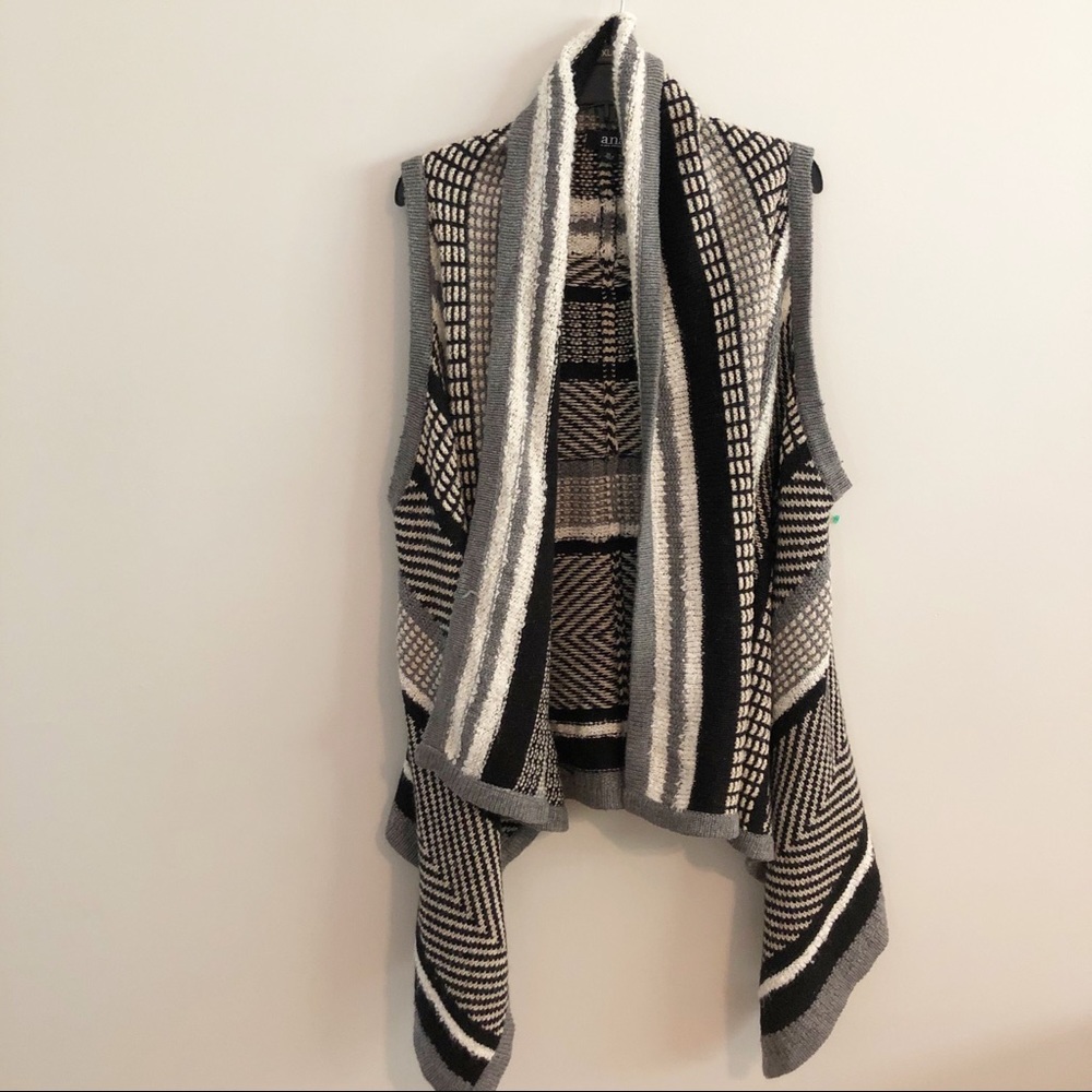 a.n.a. Sweater Vest